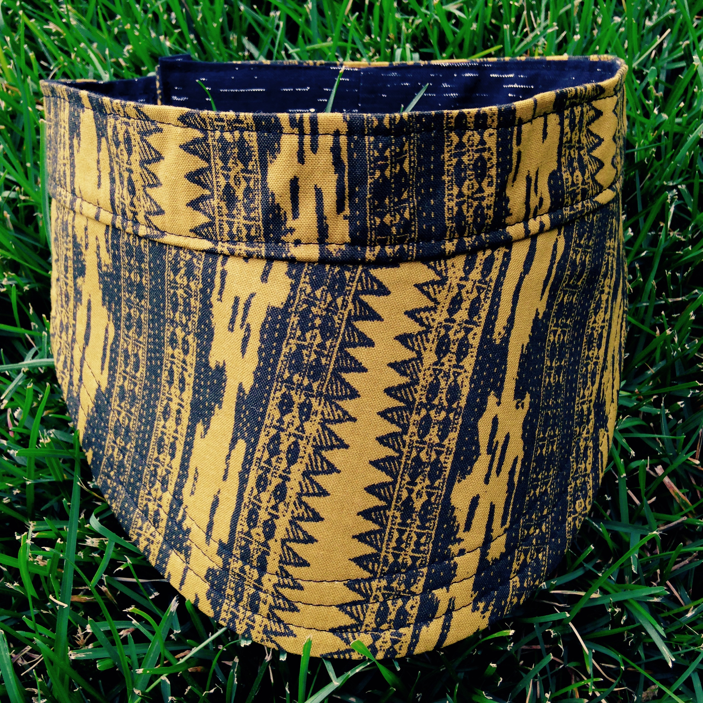 sunvisor - olive green ikat